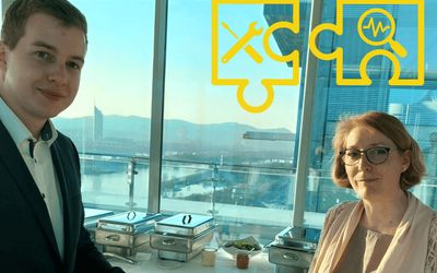 Mann und Frau im Büro